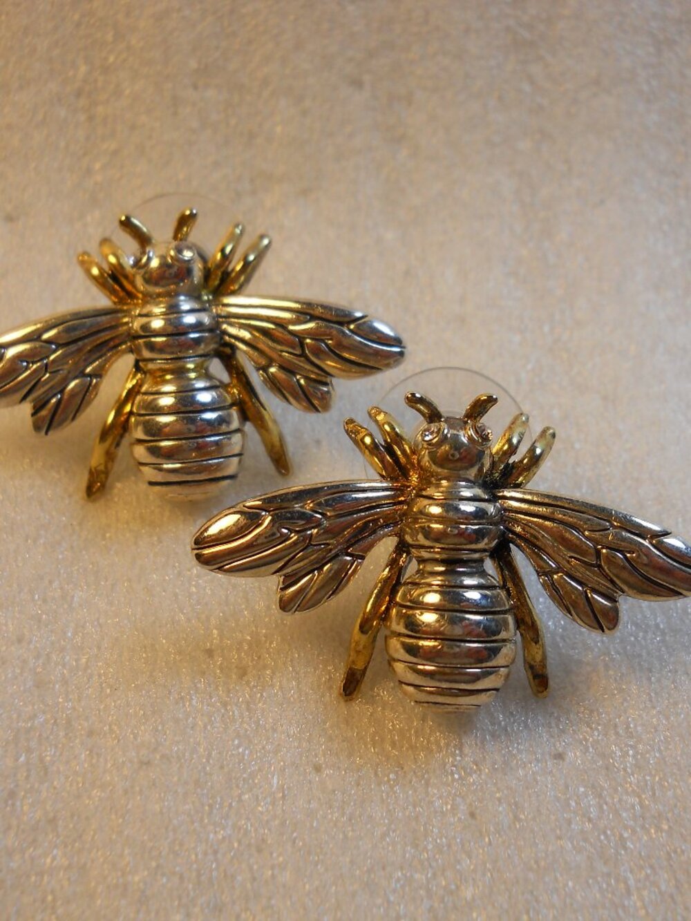 MJ - Bumble Bee Earrings    630
